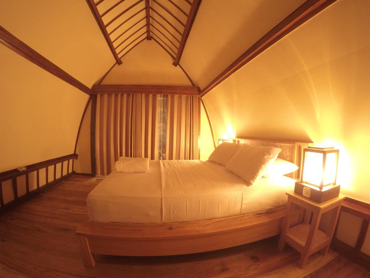 Island Beach Bungalow Gili Trawangan Esterno foto