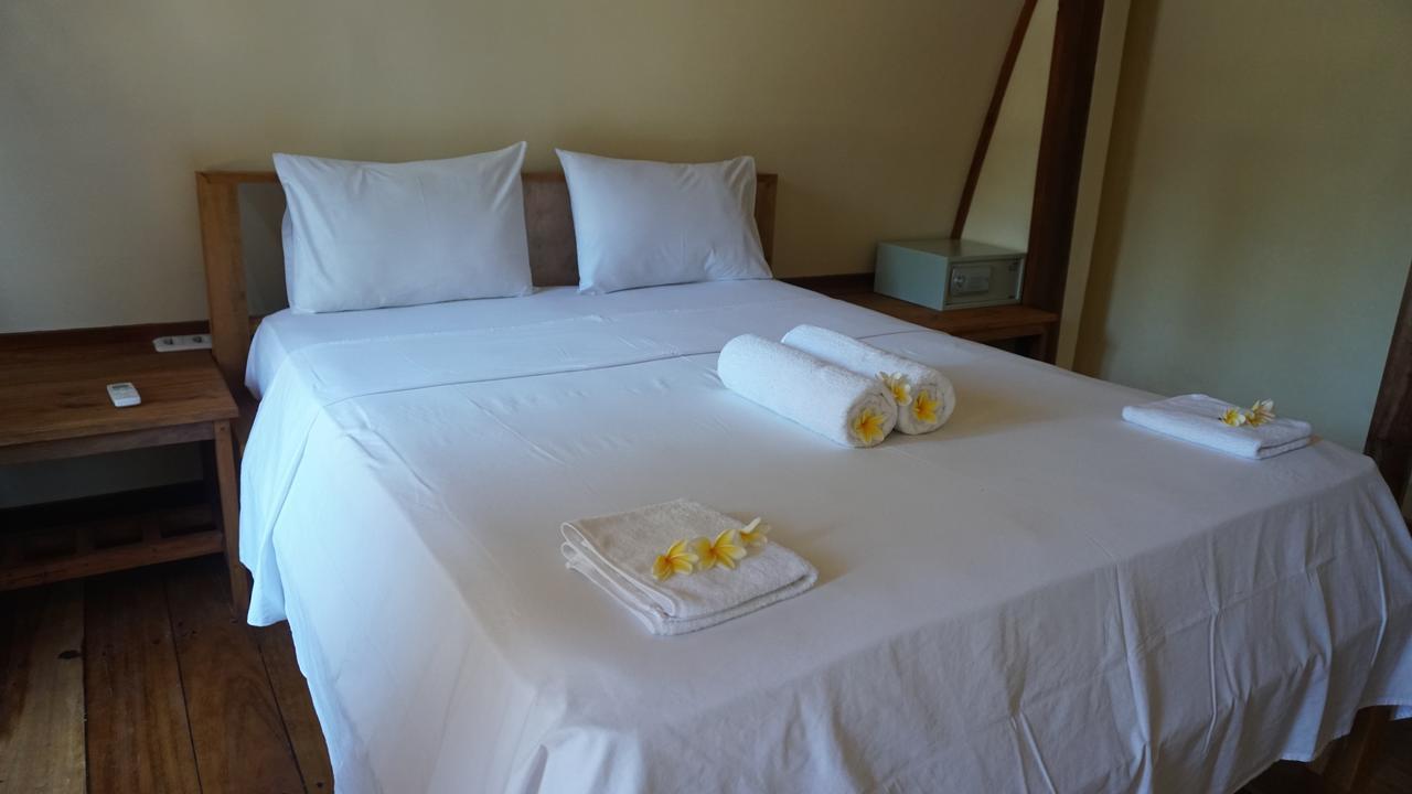 Island Beach Bungalow Gili Trawangan Esterno foto